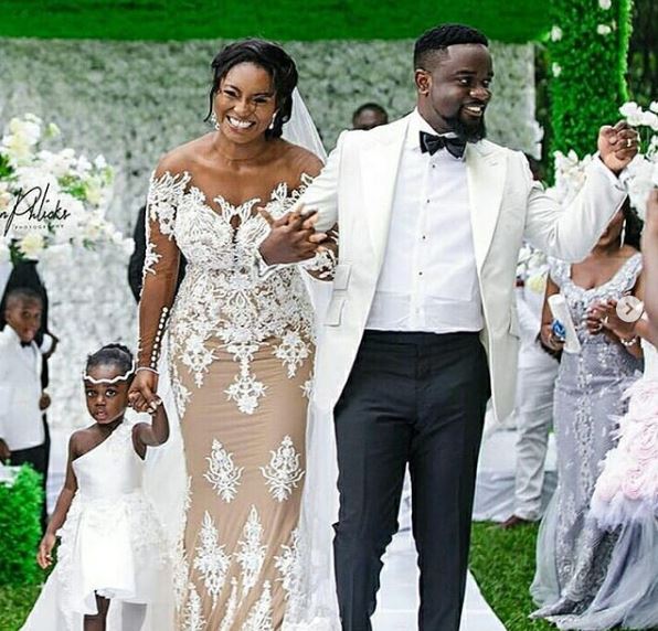 See Photos From Sarkodie's White Wedding To Longtime Girlfriend, Tracy