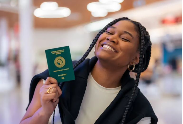 Nigerian Travel Creator Alma Asinobi Aims to Break Guinness World Record for Fastest Visit to All Seven Continents